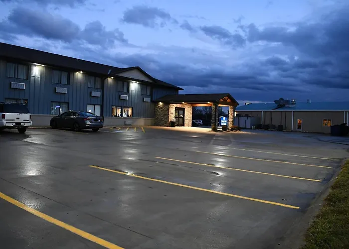 Cobblestone Inn & Suites - Trenton